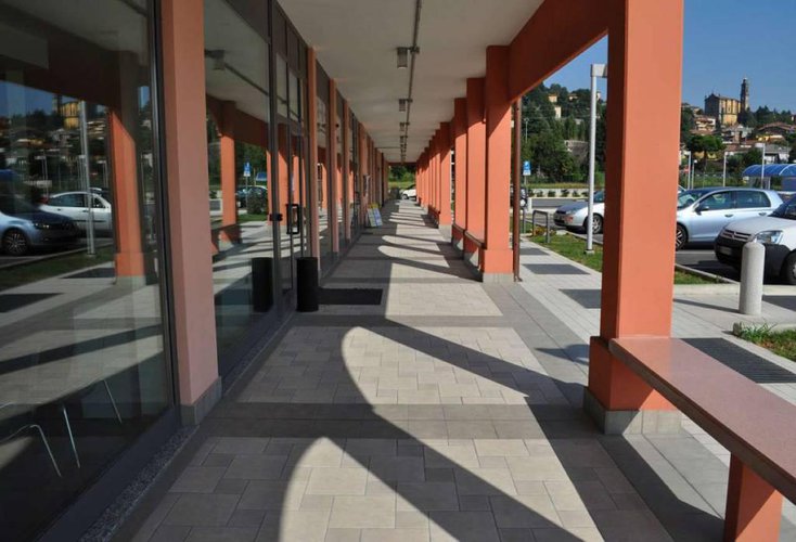 NEGOZIO/UFFICIO IN AFFITTO A VILLA D'ADDA Villa d'Adda