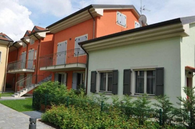 QUADRILOCALE IN VENDITA A SOLZA Solza