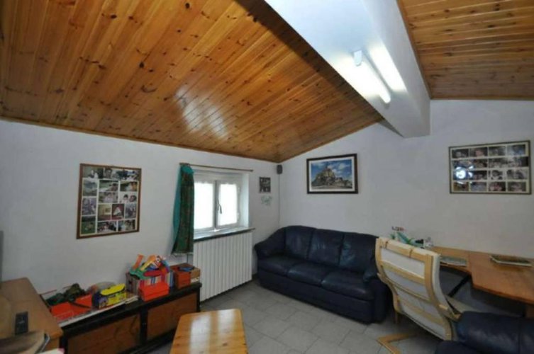 APPARTAMENTO INDIPENDENTE IN VENDITA A CALUSCO D'ADDA Calusco d'Adda