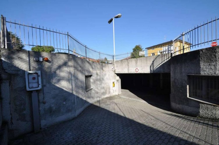 AUTORIMESSE SINGOLE IN VENDITA A CALUSCO D'ADDA Calusco d'Adda