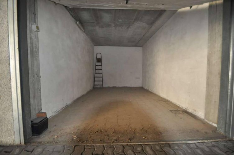 AUTORIMESSE SINGOLE IN VENDITA A CALUSCO D'ADDA Calusco d'Adda