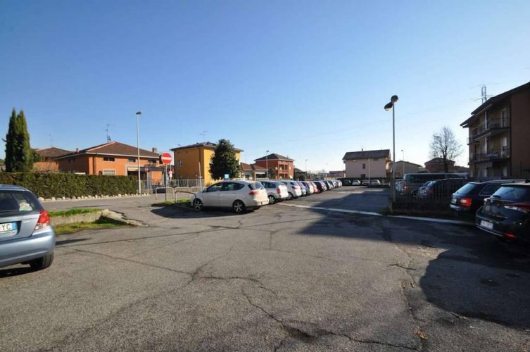 AUTORIMESSE SINGOLE IN VENDITA A CALUSCO D'ADDA Calusco d'Adda