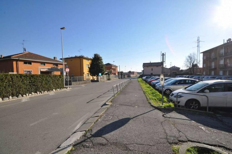 AUTORIMESSE SINGOLE IN VENDITA A CALUSCO D'ADDA Calusco d'Adda