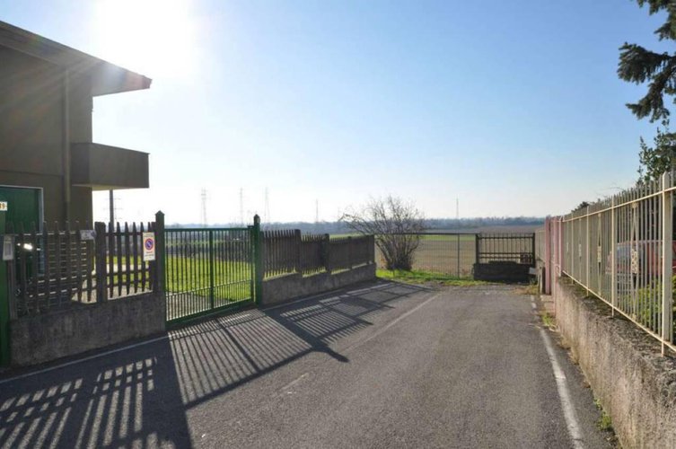 TERRENO EDIFICABILE IN VENDITA A CALUSCO D'ADDA