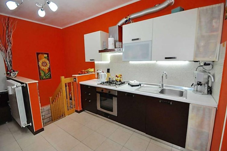 BILOCALE INDIPENDENTE IN VILLA CON GIARDINO IN VENDITA A VILLA D'ADDA Villa d'Adda