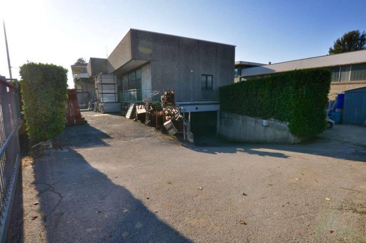 CAPANNONE IN AFFITTO A CALUSCO D'ADDA Calusco d'Adda