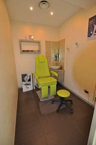 ATTIVITA' DI CENTRO ESTETICO E SOLARIUM A TERNO D'ISOLA Terno d'Isola