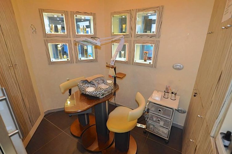 NEGOZIO IN VENDITA A TERNO D'ISOLA Terno d'Isola