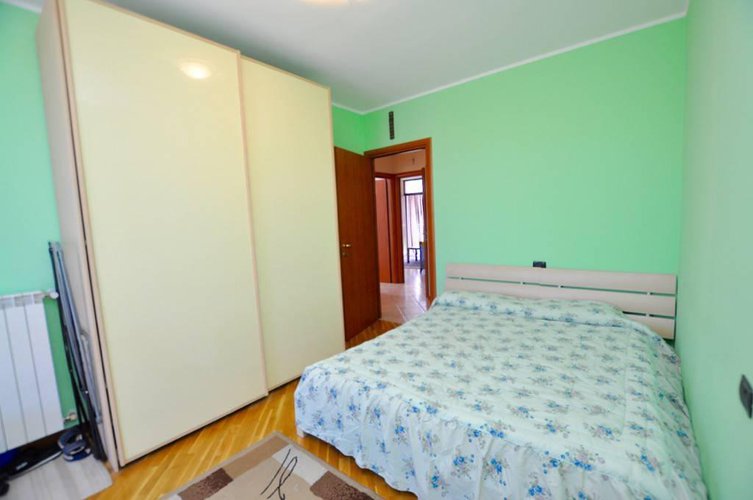 TRILOCALE IN VENDITA A MADONE Madone