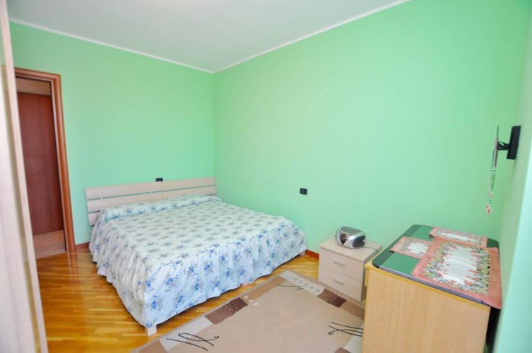 TRILOCALE IN VENDITA A MADONE Madone