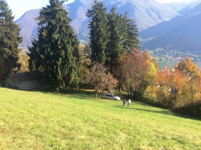 Spinone al Lago, Cascina di 90 mq e terreno agricolo 20.000 mq VISTA LAGO ENDINE Spinone al Lago