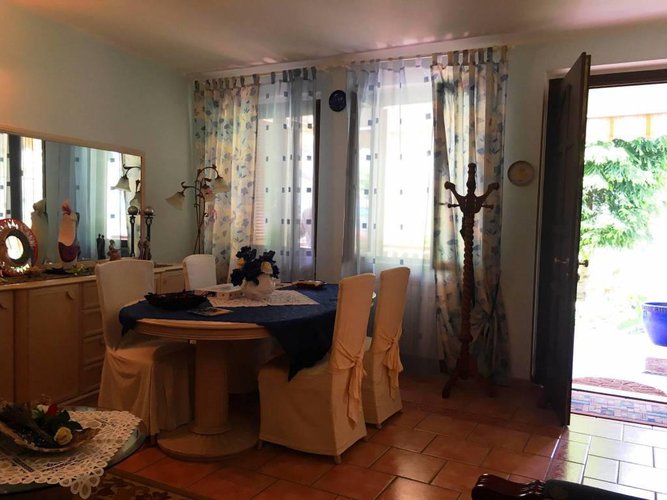 CASA INDIPENDENTE ZONA CENTARLE. A POCHI PASSI DAL LAGO Spinone al Lago