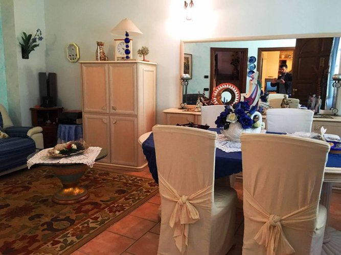 CASA INDIPENDENTE ZONA CENTARLE. A POCHI PASSI DAL LAGO Spinone al Lago