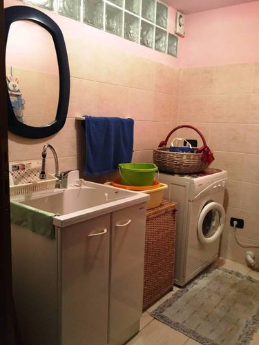 CASA INDIPENDENTE ZONA CENTARLE. A POCHI PASSI DAL LAGO Spinone al Lago