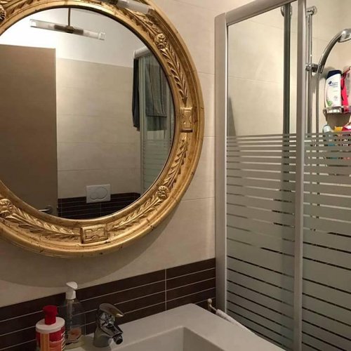 OCCASIONE! FRONTE LAGO- TRILOCALE CON GIARDINO E PISCINA Spinone al Lago