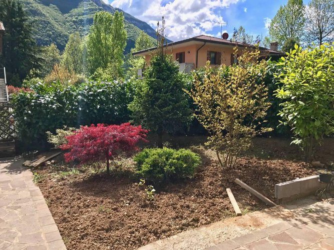 BELLISSIMO APPARTAMENTO 60 MQ PIANO TERRA CON GIARDINO E BOX Spinone al Lago