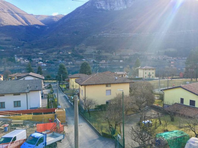 ATTICO-MANSARDA VISTA LAGO CON TERRAZZA Spinone al Lago