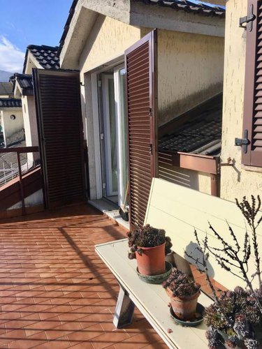 ATTICO-MANSARDA VISTA LAGO CON TERRAZZA Spinone al Lago