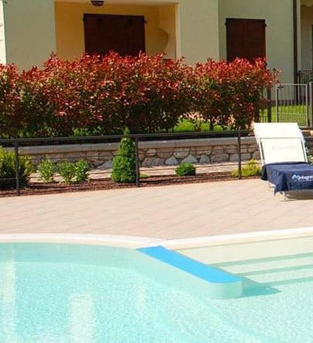 FAVOLOSO E SIGNORILE APPARTAMENTO TRILOCALE A PIANO TERRA Spinone al Lago