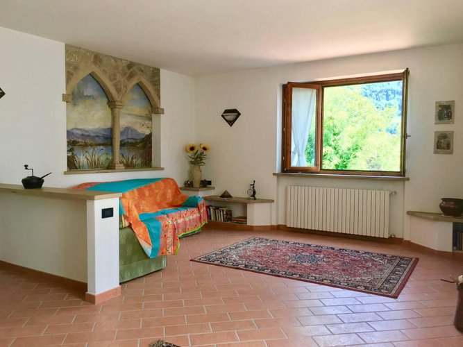 BELLISIMA PORZIONE DI VILLA FRONTE LAGO CON TERRENO Spinone al Lago
