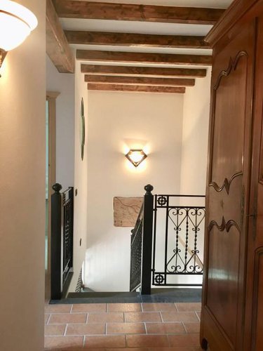 BELLISIMA PORZIONE DI VILLA FRONTE LAGO CON TERRENO Spinone al Lago