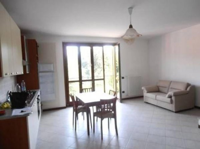 APPARTAMENTO A REDDITO Mozzo