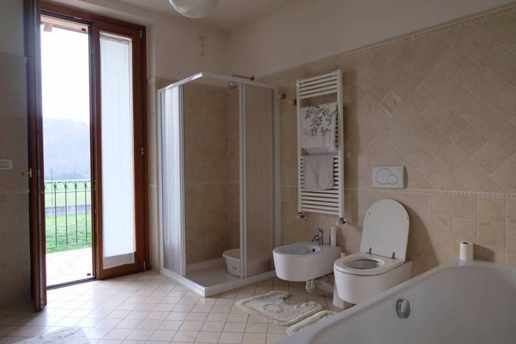 VILLA SU PIANO UNICO Terno d'Isola