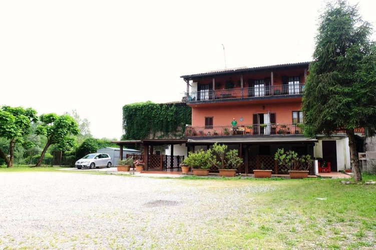 Ultimo piano 206 mq vista fiume con giardino di 800 mq Castelli Calepio