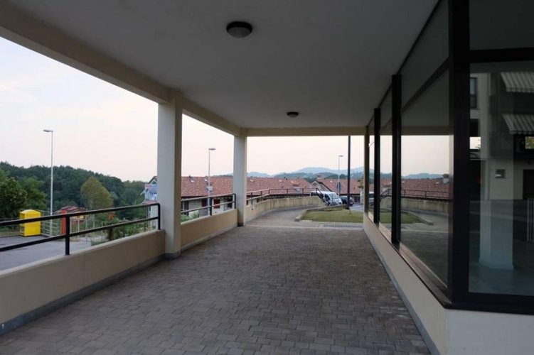 Cerita negozio/ufficio 95 mq. Almenno San Bartolomeo