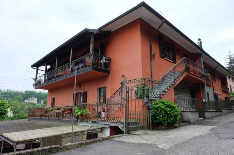 ultimo piano 330 mq + 800 area esclusiva