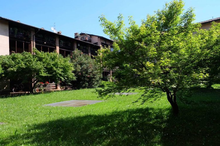 Trilocale indipendente con box