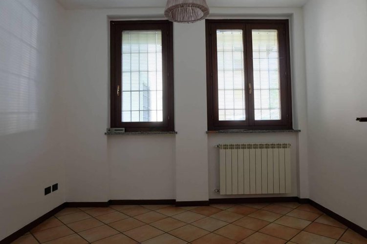 Trilocale indipendente con box Bergamo