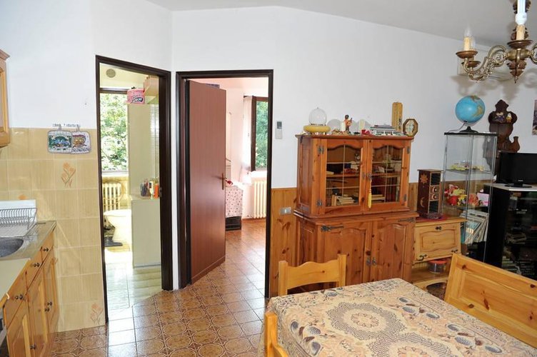 Sant’Omobono Terme servitissimo bilocale balconato con box Sant'Omobono Terme