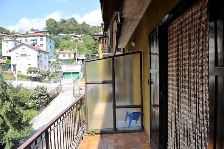 Sant’Omobono Terme servitissimo bilocale balconato con box Sant'Omobono Terme