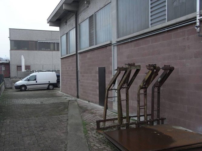 VALBREMBO - ZONA INDUSTRIALE - CAPANNONE Valbrembo