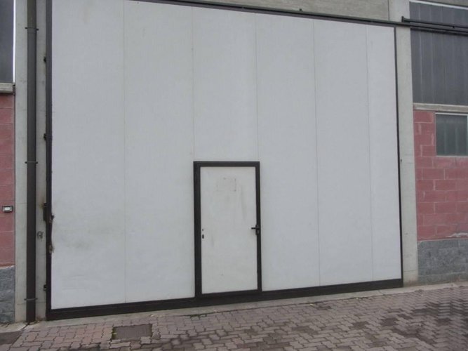 VALBREMBO - ZONA INDUSTRIALE - CAPANNONE Valbrembo