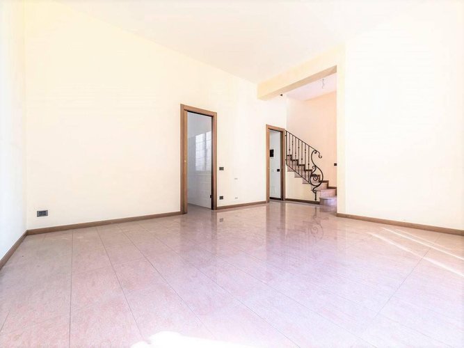0909 Villetta bifamialiare di 200mq con giardino Bergamo