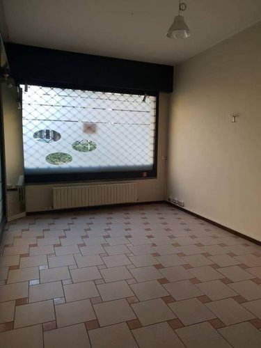 MERATESE NEGOZIO CON SOLUZIONE AFFITTO A RISCATTO Osnago