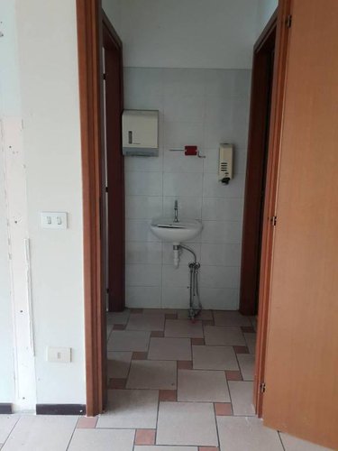 MERATESE NEGOZIO CON SOLUZIONE AFFITTO A RISCATTO Osnago