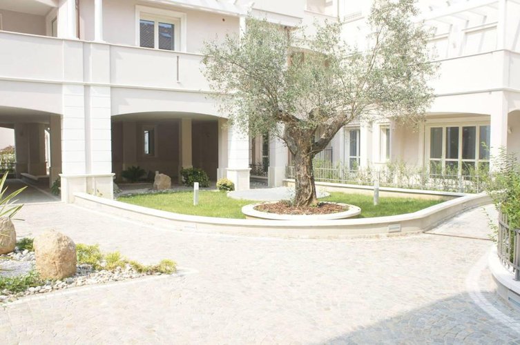 3 Locali con giardino Seregno san rocco Seregno