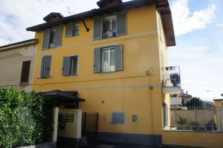 2 Locali Seregno Sicilia