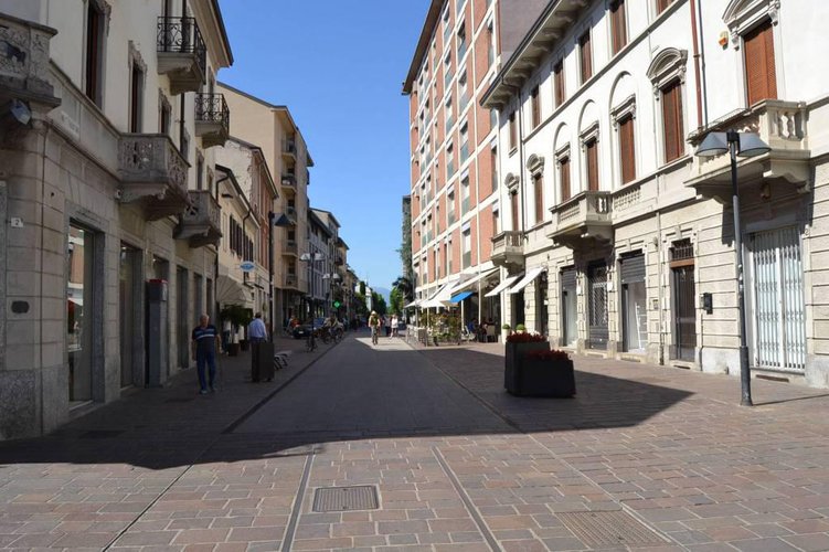 Bar/gelateria Seregno centro strorico