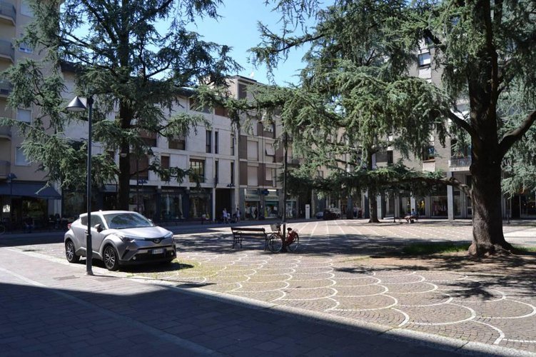 Bar/gelateria Seregno centro strorico Seregno