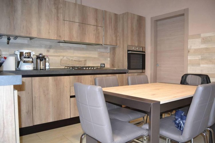 4 locali ceredo Seregno