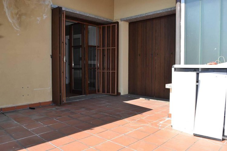 4 Locali Meda Iris Meda