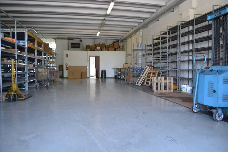 Capannone Valassina Seregno Seregno