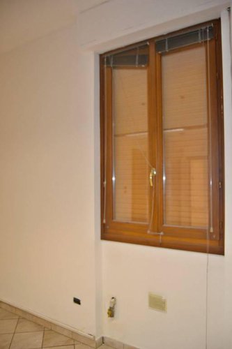 negozio locazione Giussano Giussano