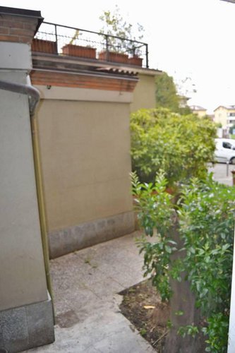 negozio locazione Giussano Giussano