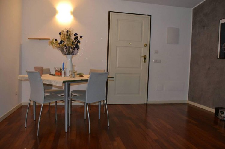 Locazione 3 locali piazza roma Seregno