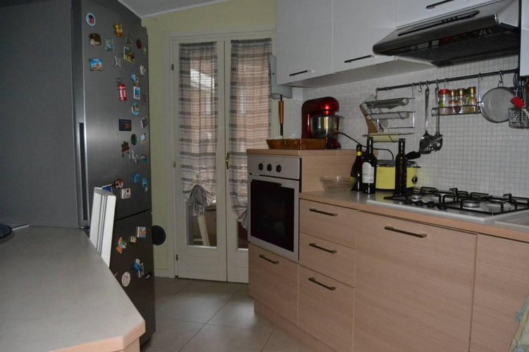 Locazione 3 locali piazza roma Seregno